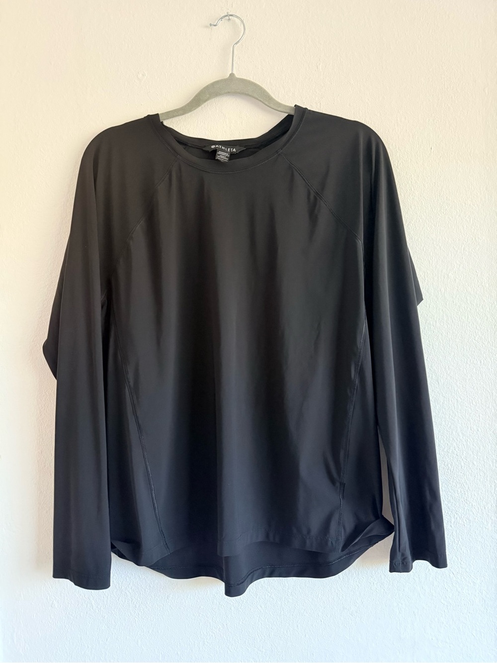 Athleta Ultimate Training Black Long-Sleeve Performance Shirt